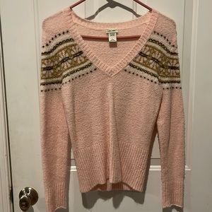 V neck, long sleeve sweater